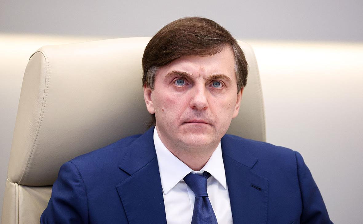 Кравцов после слов Путина пообещал создать нейросеть в сфере образования