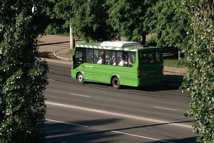 В Курске автобусы объезжают проспект Энгельса