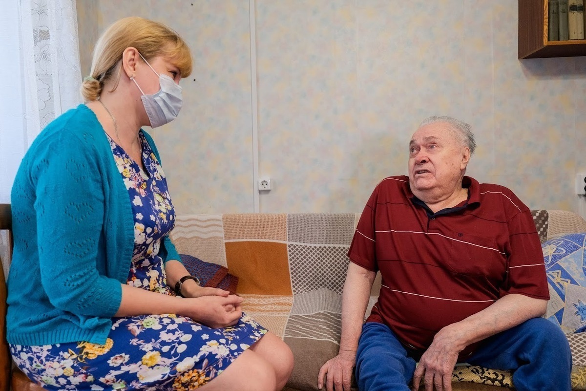Более 32 тысяч жителей Волгоградской области получили помощь на дому