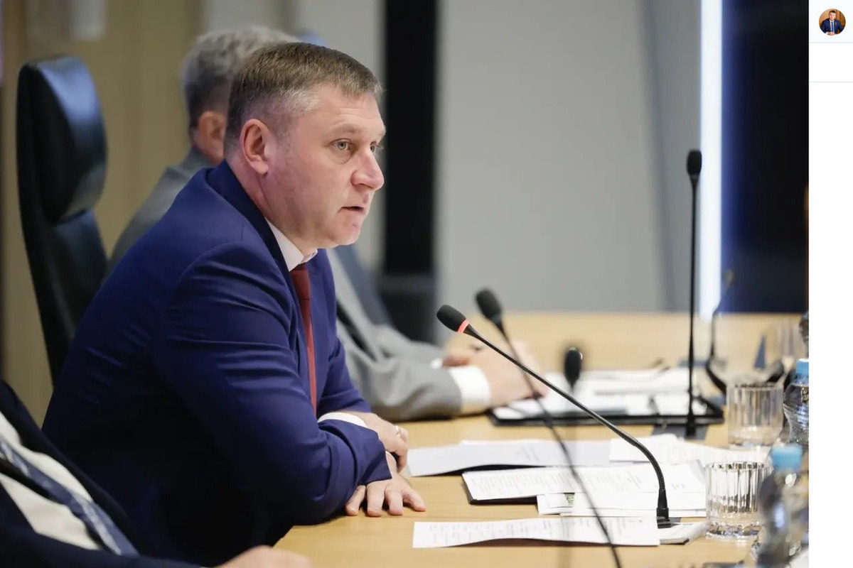 «Работать нужно на местах, а не в кабинетах»: Шуваев встретился с жителями приграничья