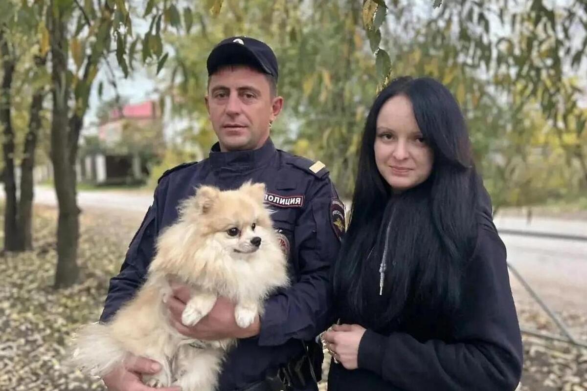 В Великих Луках полицейский спас маленькую собаку от нападения крупной овчарки