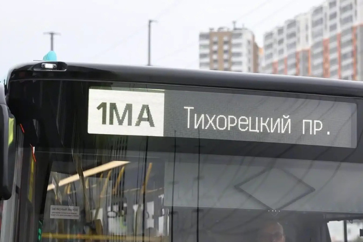 Жителям Колпино, Славянки и «Цветного города» добавили автобусов в часы пик