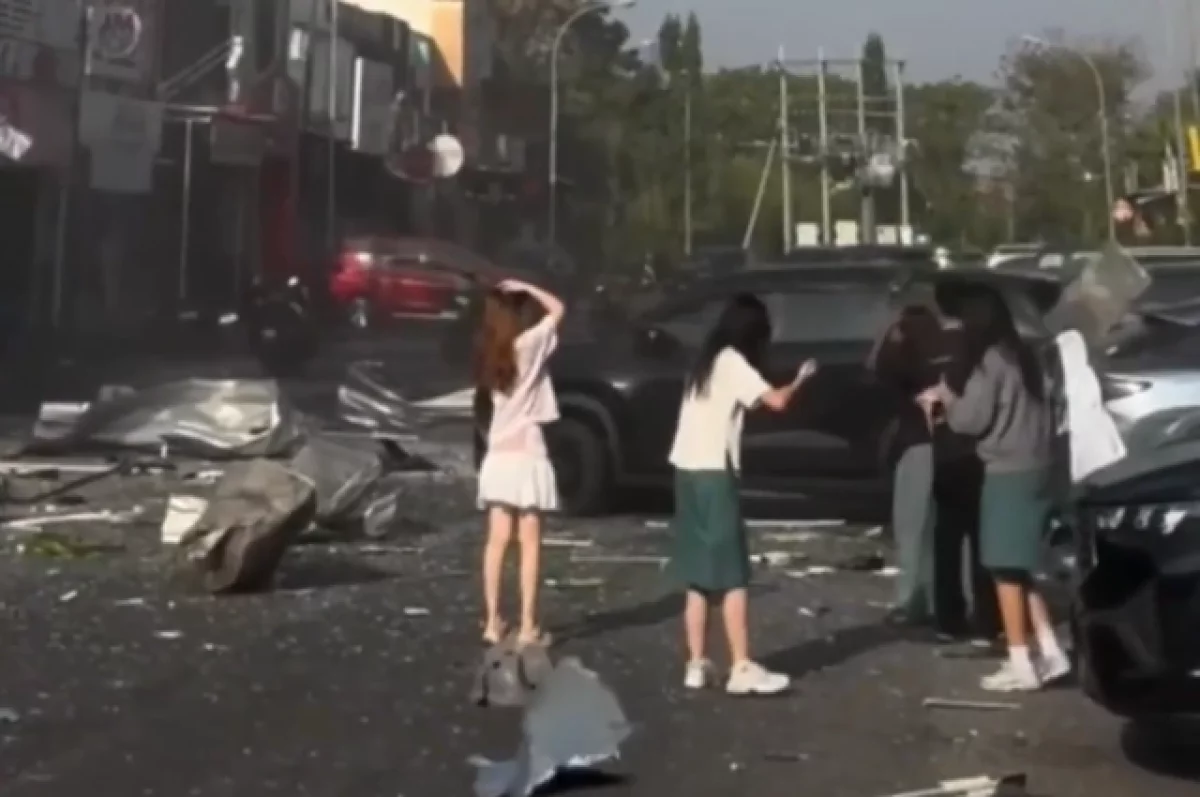 В Индонезии произошел взрыв в торговом комплексе, есть пострадавшие