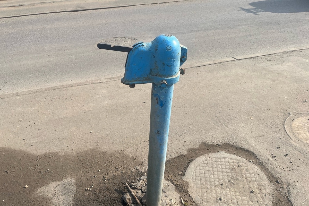 В Снежном провели плановое хлорирование колодцев