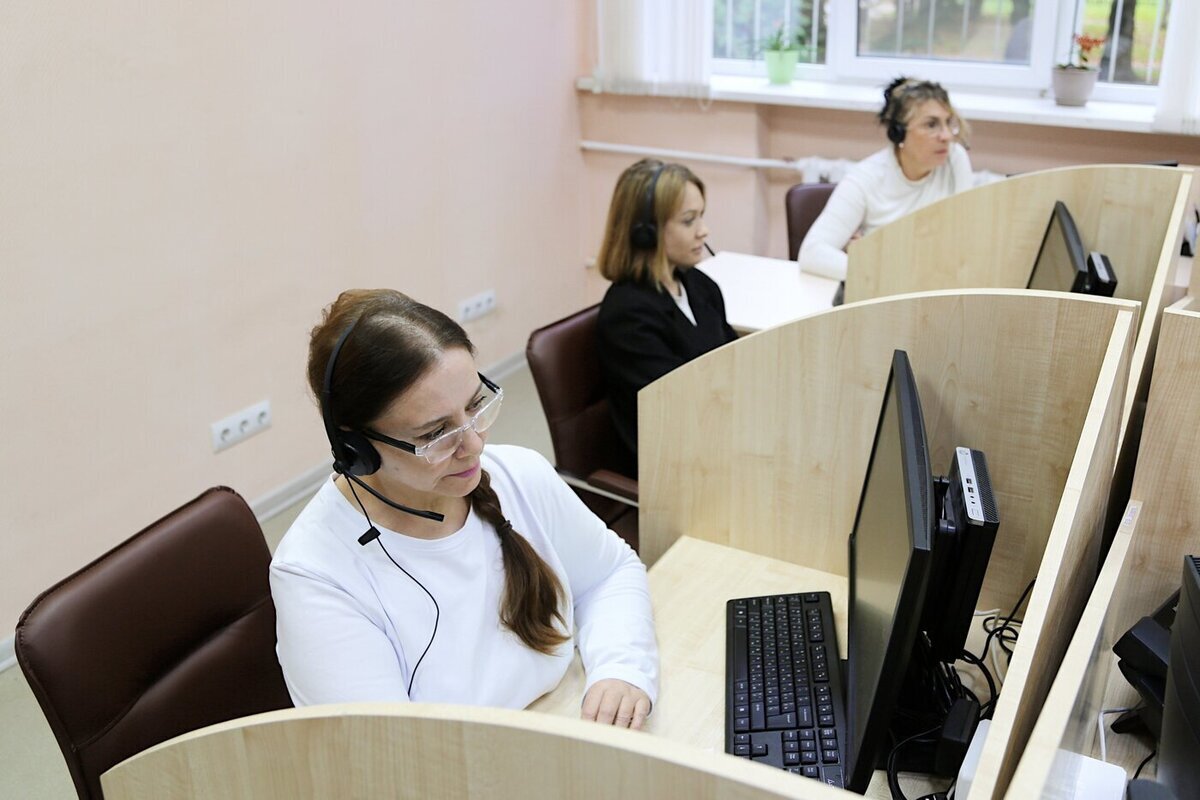В Великом Новгороде по поручению Дронова заработал единый колл‑центр для пациентов