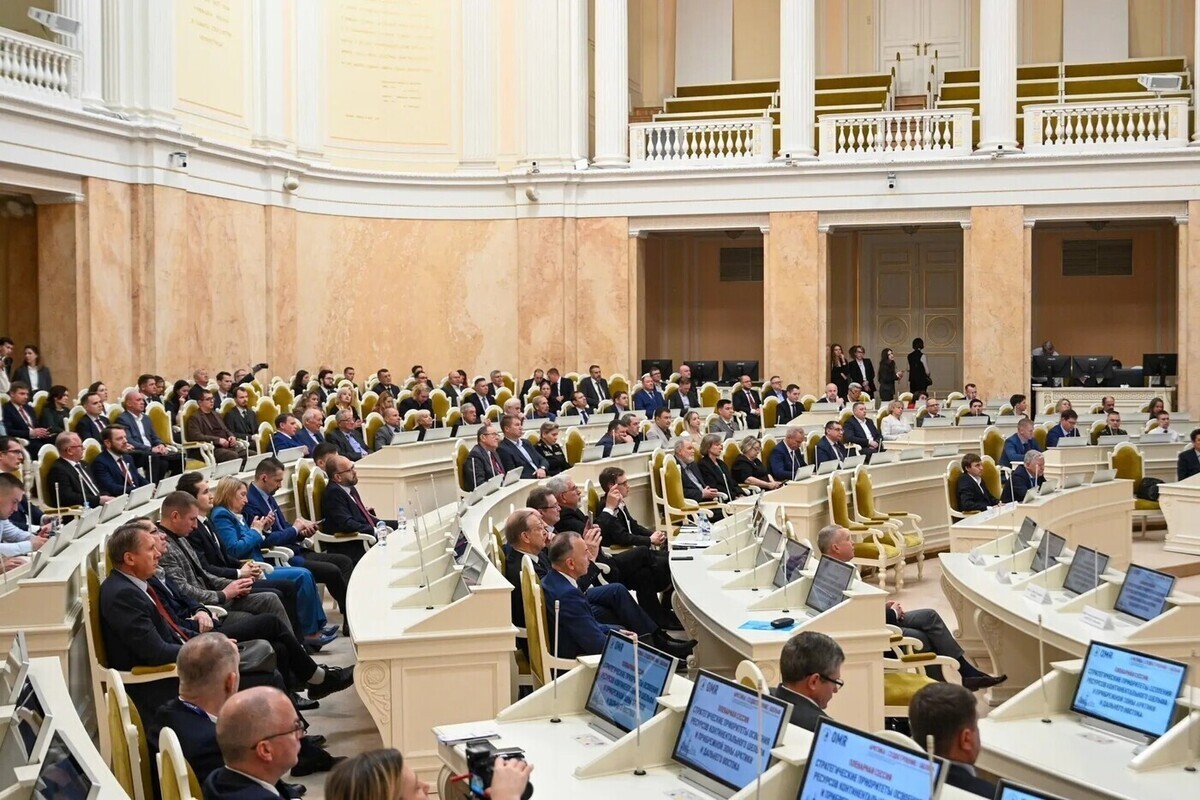 В Мариинском дворце открылась конференция по судостроению для Арктики