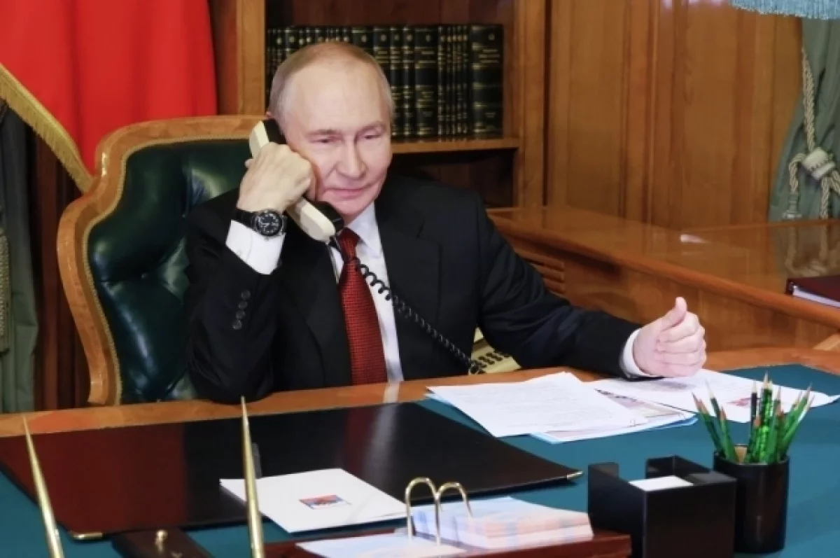 Ушаков: Путин в день рождения проведет серию телефонных разговоров
