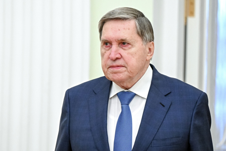 Ушаков оценил шансы трехсторонней встречи Путина, Си и Трампа