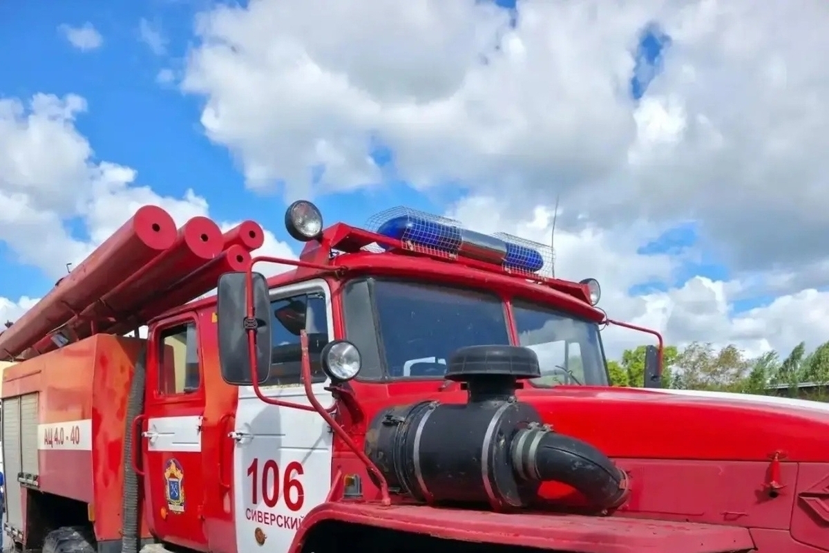 Ленобласть передала новгородским пожарным 7 единиц техники