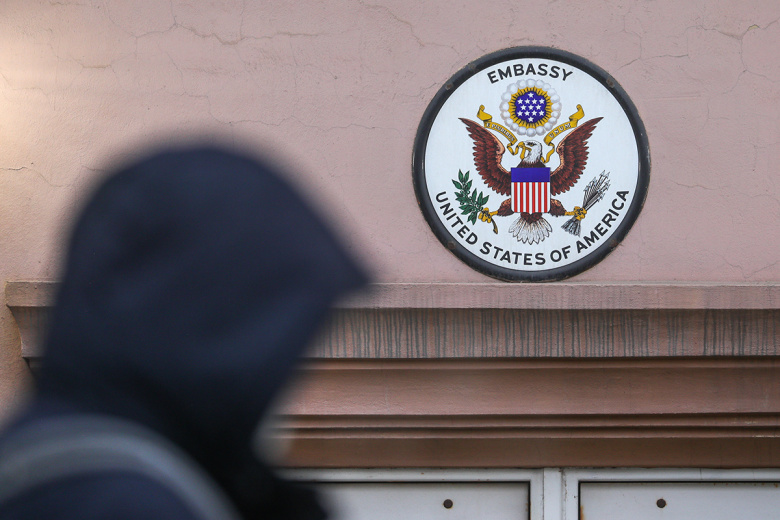 В ГД отреагировали на призыв США к своим гражданам в РФ уезжать из-за чумы