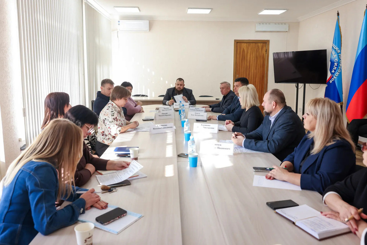 В ЛНР займутся защитой пенсионных прав педагогов