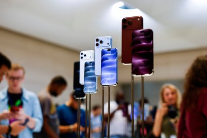 Два самых дорогих iPhone сравнили