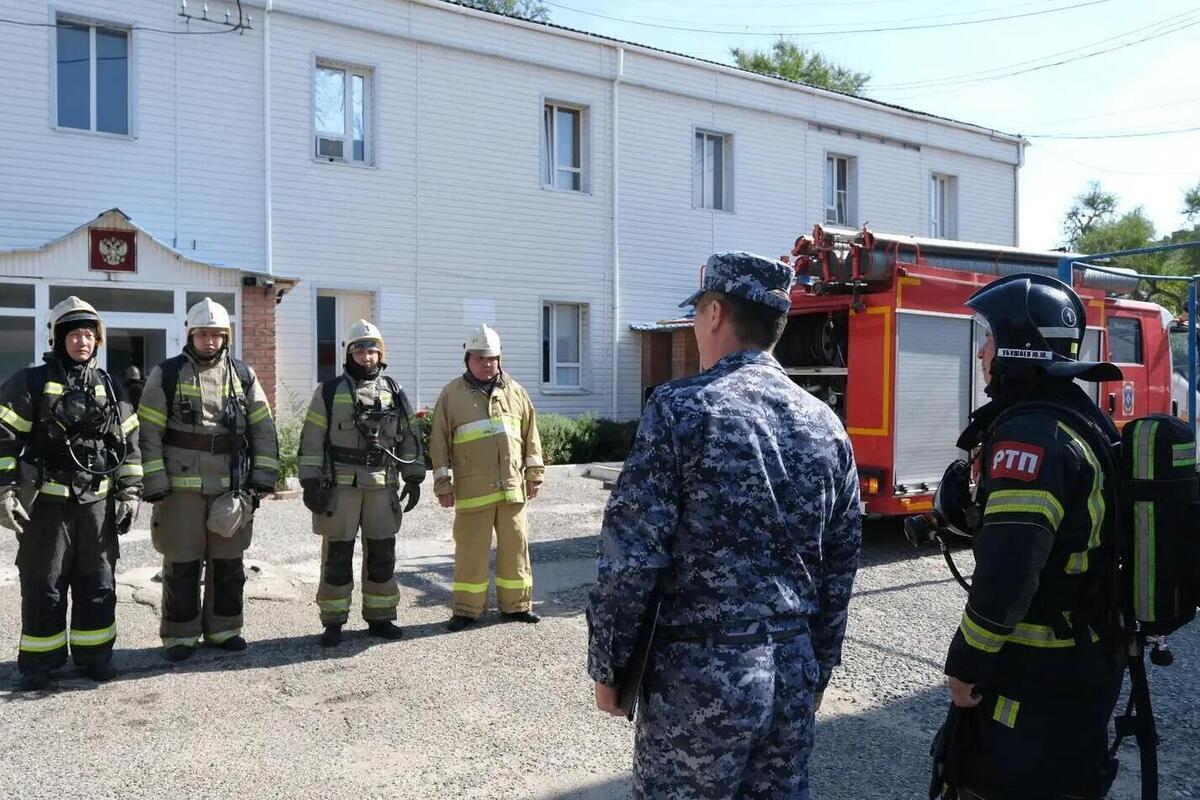 В Калмыкии прошли пожарно-тактические учения