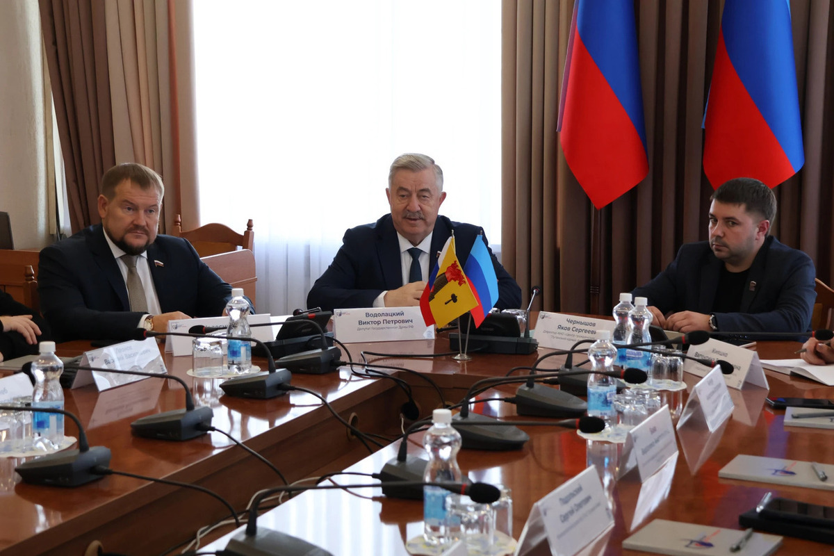 В Луганске создадут постоянную площадку для поддержки участников СВО