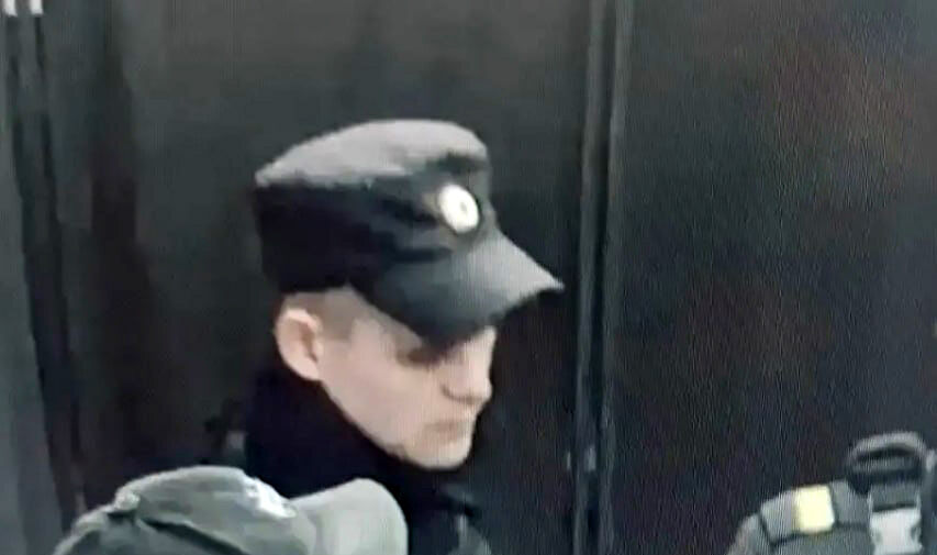 Мужчина домогался подростка в метро Петербурга