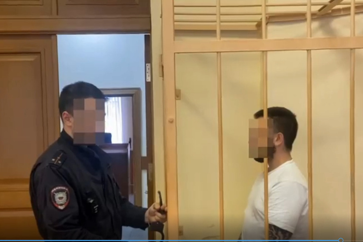 В Ярославле назначили наказание граффитчику, который «залил» сотрудника ГИБДД перцовкой