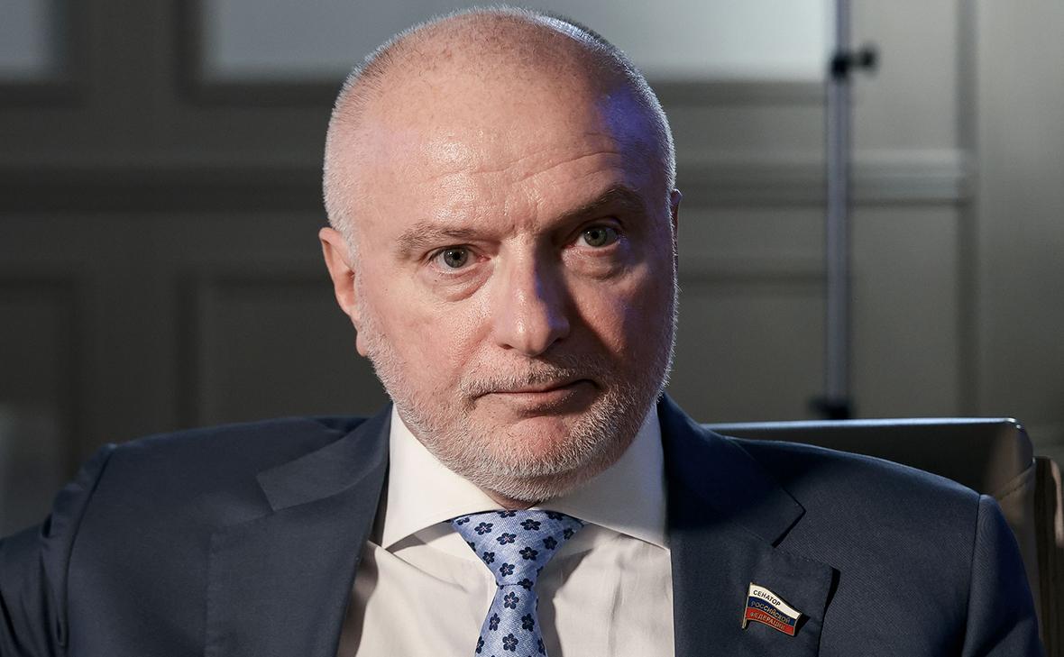 Клишас не нашел нарушения Конституции в расчете алиментов Матвея Сафонова