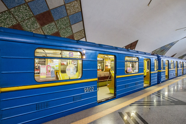 В Киеве остановили все три ветки метро