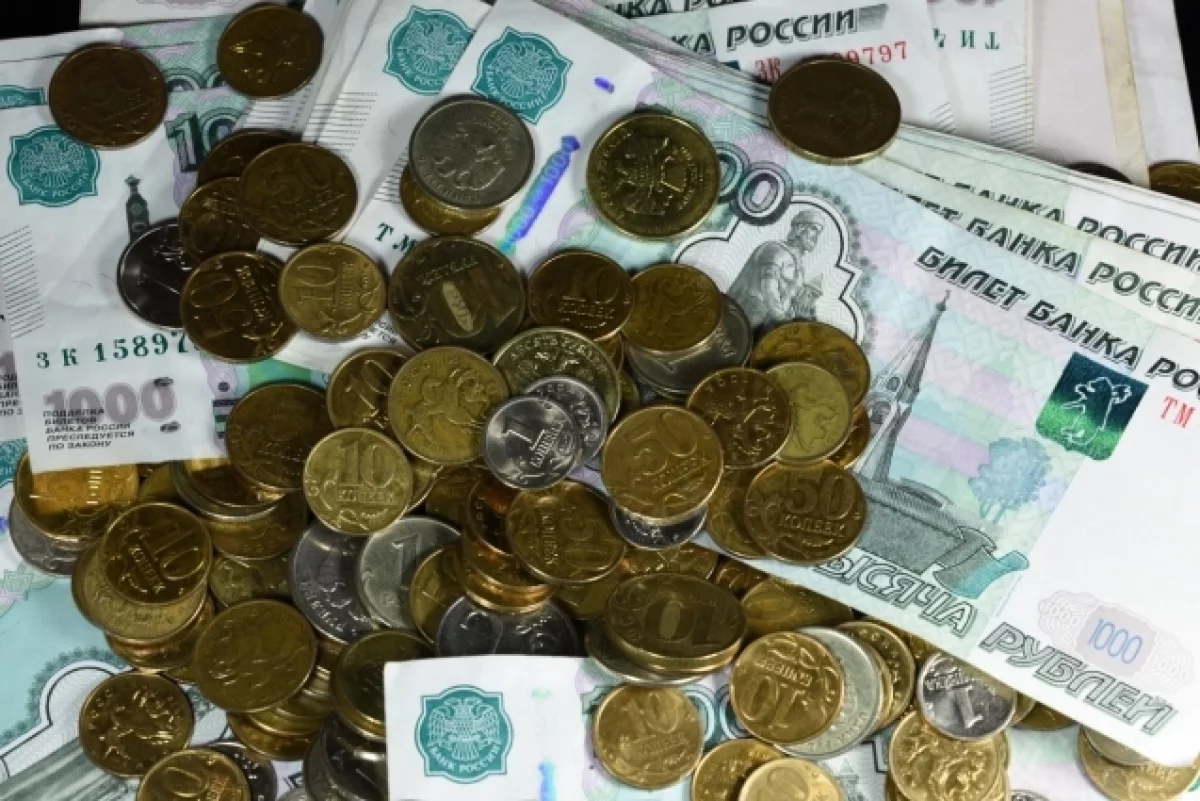 Наличные стали самым популярным способом хранения сбережений россиян