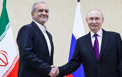 Пезешкиан во время встречи поздравил Путина с днем рождения