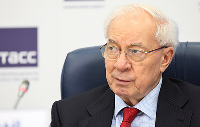 Азаров раскрыл ущерб от перекрытия одесских и дунайских портов для Украины
