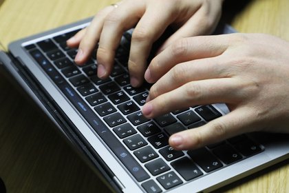 Россиян предупредили о работе мошенников с инфополем
