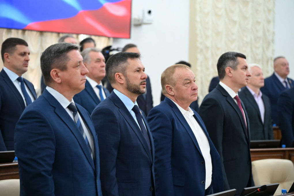 «Сформировать правовое поле во благо жителей»: как прошло первое заседание парламента Алтайского края