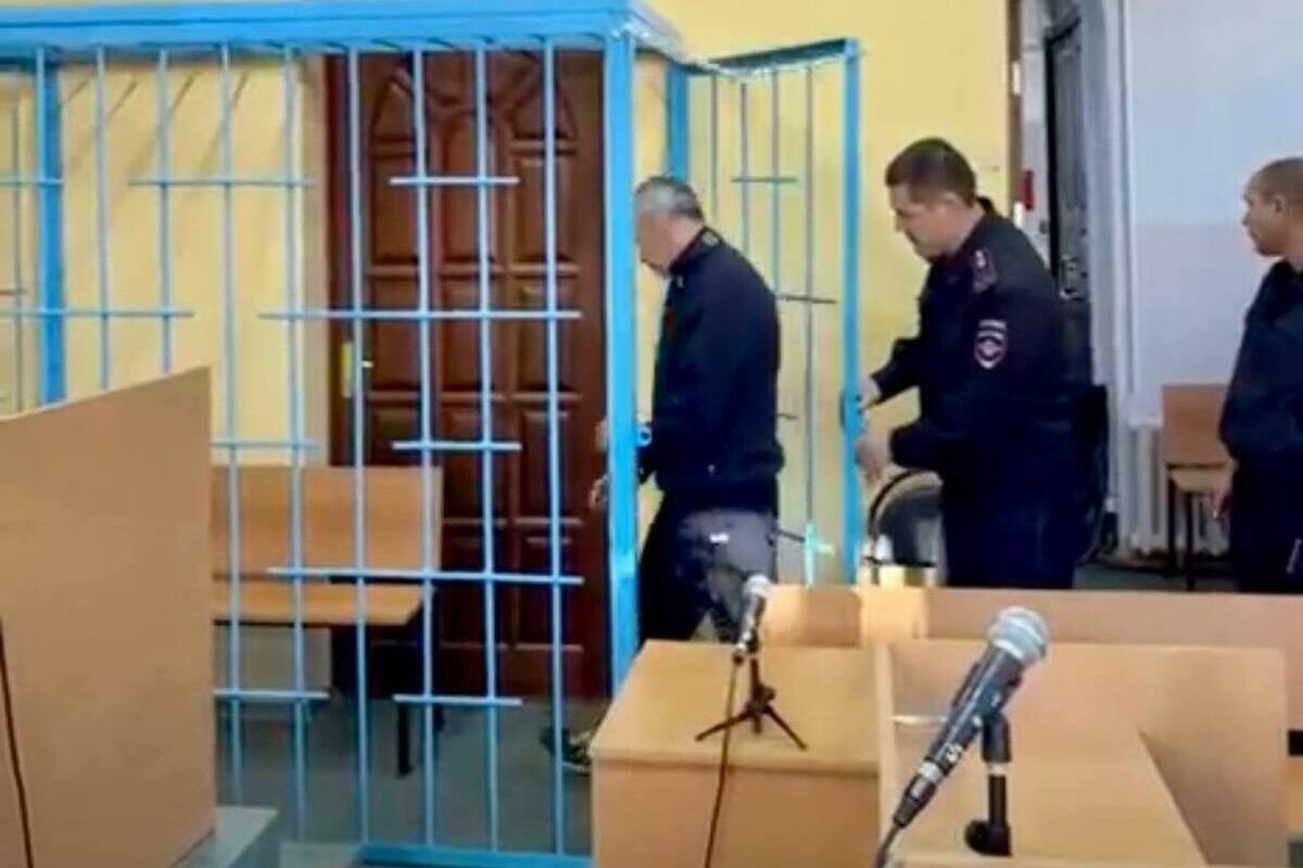 Главу российского города заключили под стражу по делу о хищении 1,8 млн рублей
