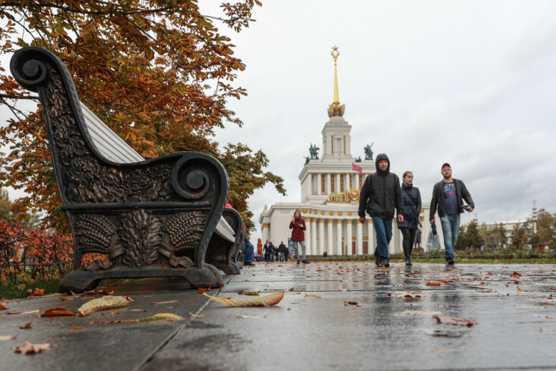 Заморозки до –6 и резкая смена погоды: что ждет москвичей в октябре