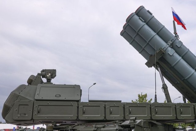 Российские военные нанесли ракетный удар по мосту за Купянском