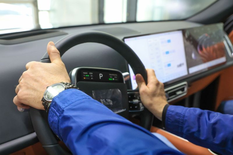 Автолюбителям раскрыли, когда в России выпустят кроссовер Tenet Plus L8
