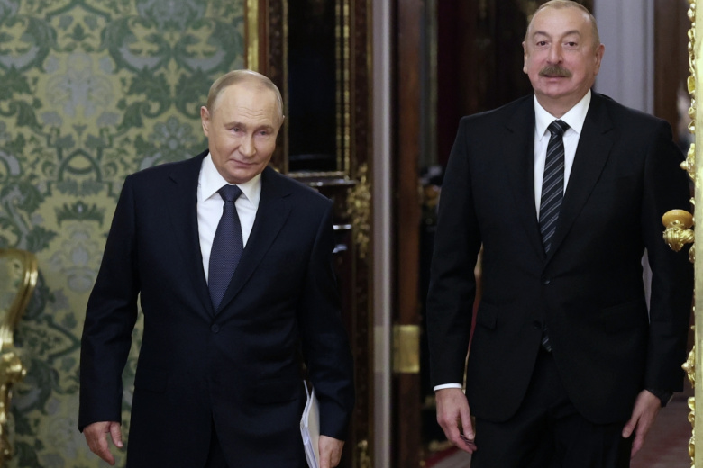 Путин и Алиев ушли вместе после Каспийского экологического саммита