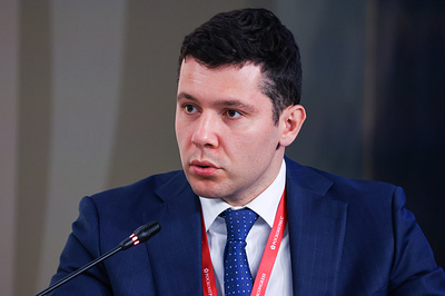 Алиханов посмотрел, как модернизируют танки Т-90М "Прорыв" на Уралвагонзаводе
