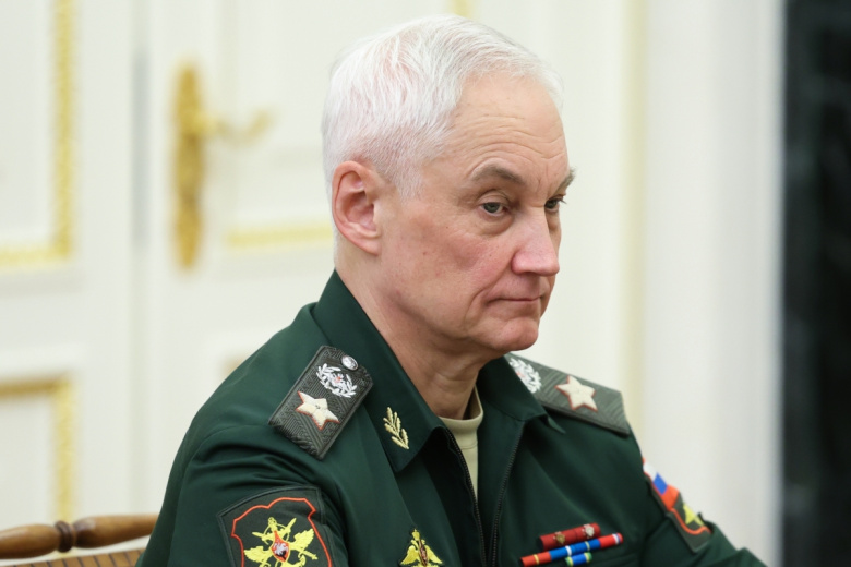 Бойцам «Востока» вручили Георгиевскую знаменную ленту