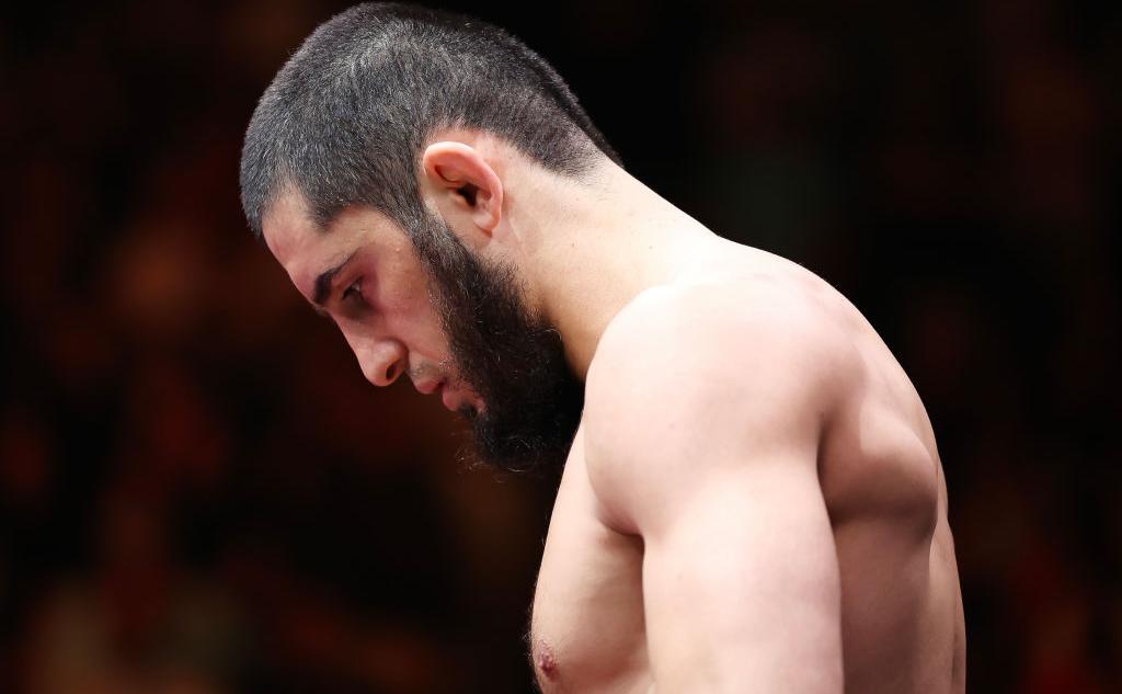 Как Махачев потерпел сенсационное поражение в UFC
