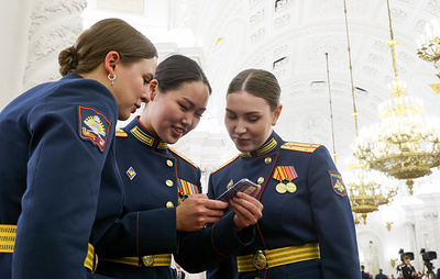 В РФ планируют увеличить до 50 лет предельный возраст службы женщин-военных