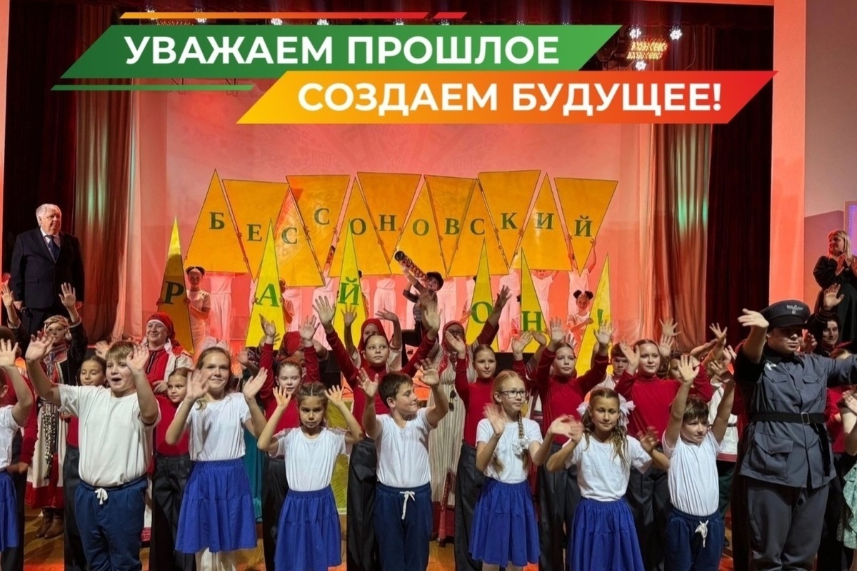 В библиотеке Лермонтова ожили картины Бессоновского района