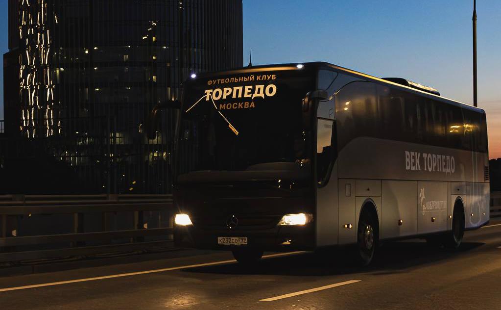 «Торпедо» отправится на матч в Петербург на автобусе из-за отмены рейса