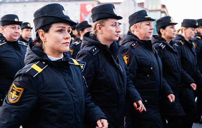 Законопроект об изменении предельного возраста женщин-военных расширит соцзащиту