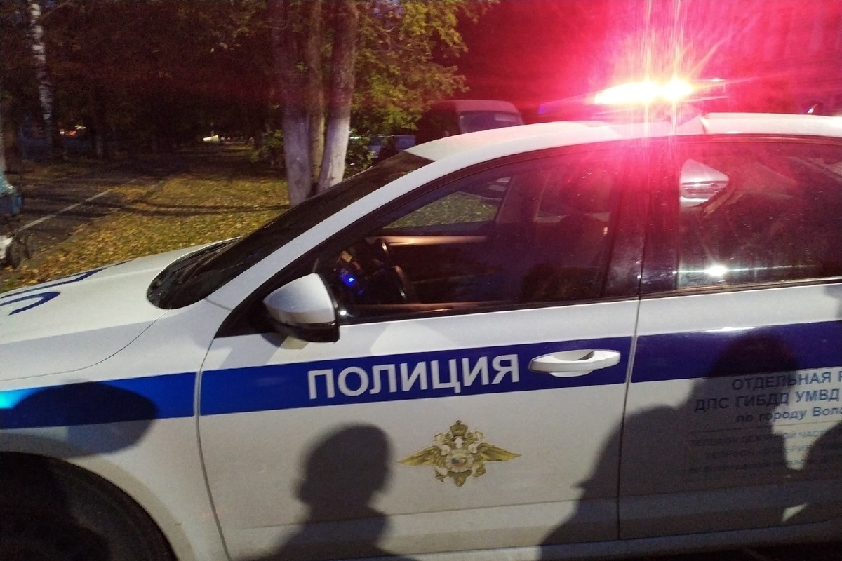 Двух подозреваемых в обороте наркотиков задержали в Вологде