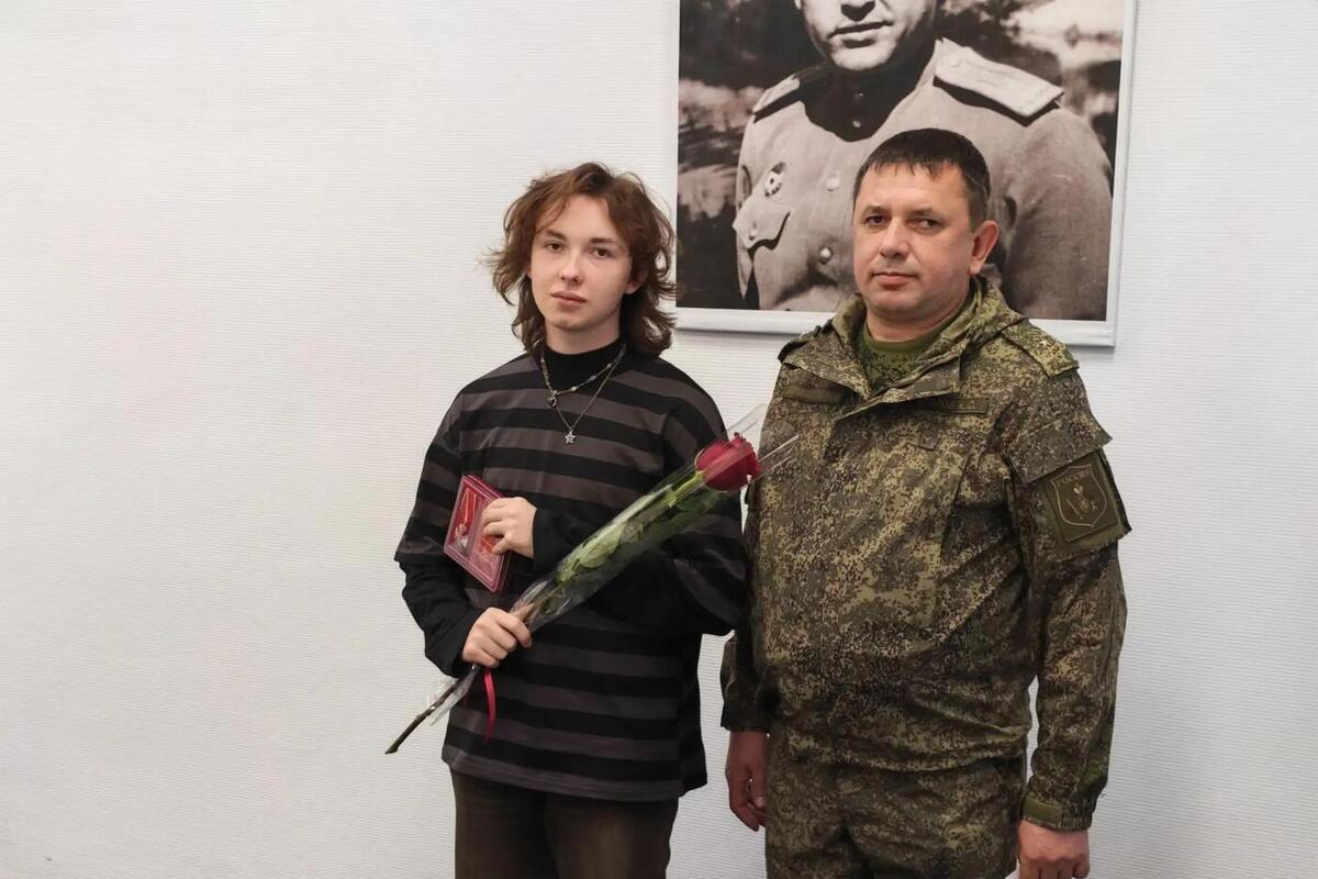Семьям погибших на СВО бойцов из Камышина Волгоградской области вручили ордена