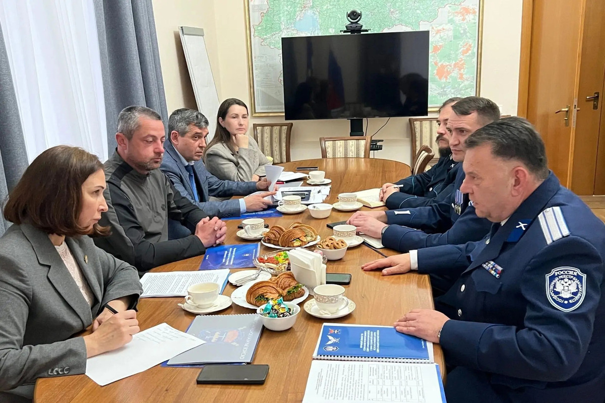 В Новгородской области обсудили, как вовлечь молодёжь в казачье движение