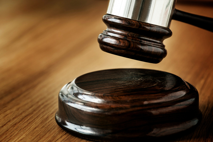 Суд обязал производителя напитков официально трудоустроить 17 кировчан
