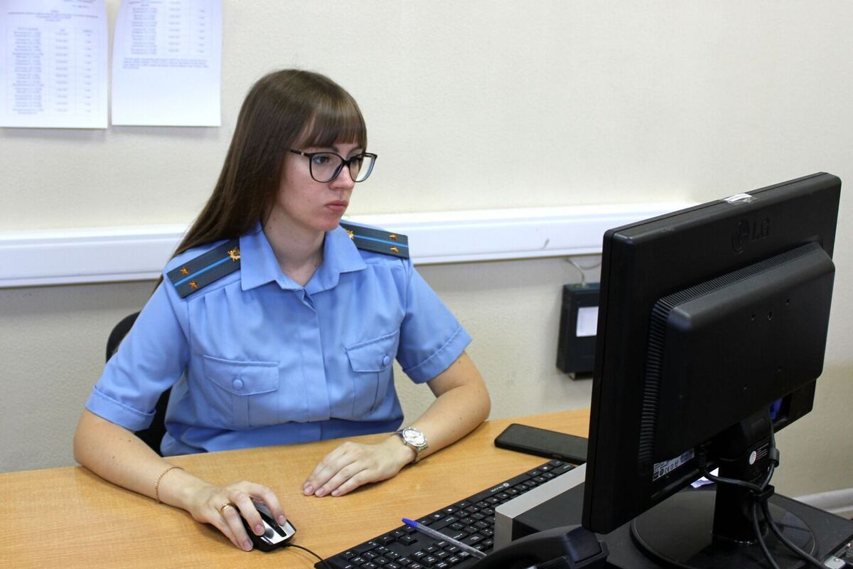 Под контролем судебных приставов дорогобужская дачница привела земельный участок в надлежащий вид