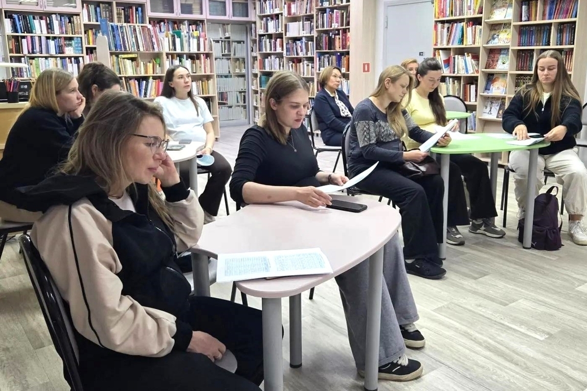 «Библиотека для будущих мам»: в Нарьян-Маре прошла душевная встреча