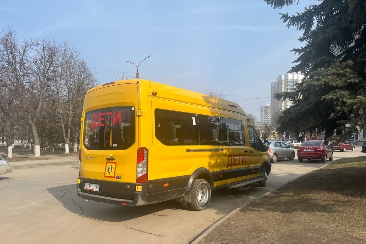 Для школ и детсадов ДНР передадут 25 новых автобусов