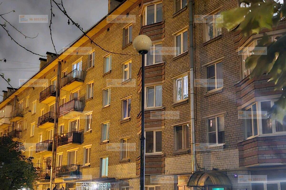 Житель Автово пожаловался на потухший фонарь во дворе