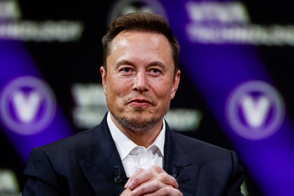 «Зашел слишком далеко». Маск раскритиковал Зеленского за удары по российским НПЗ. Что на это ответили в России?