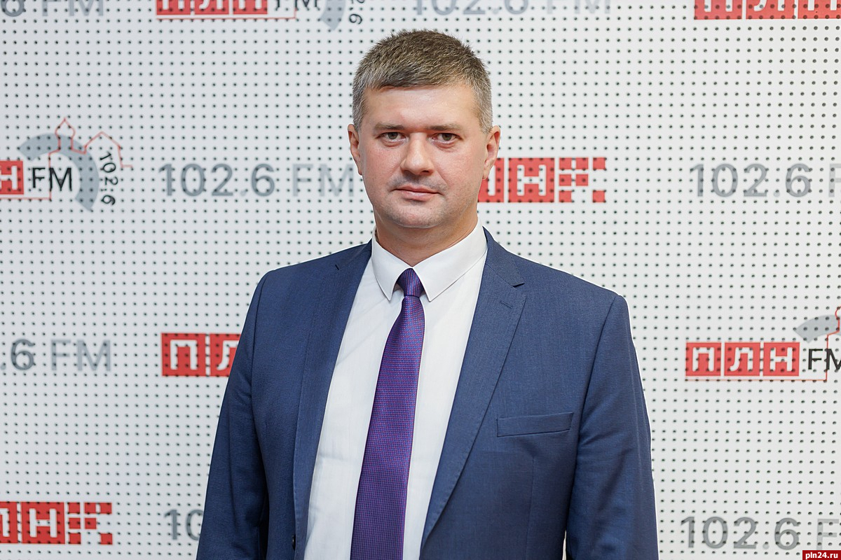 Игорь Иванов поздравил аграриев Псковской области с профессиональным праздником