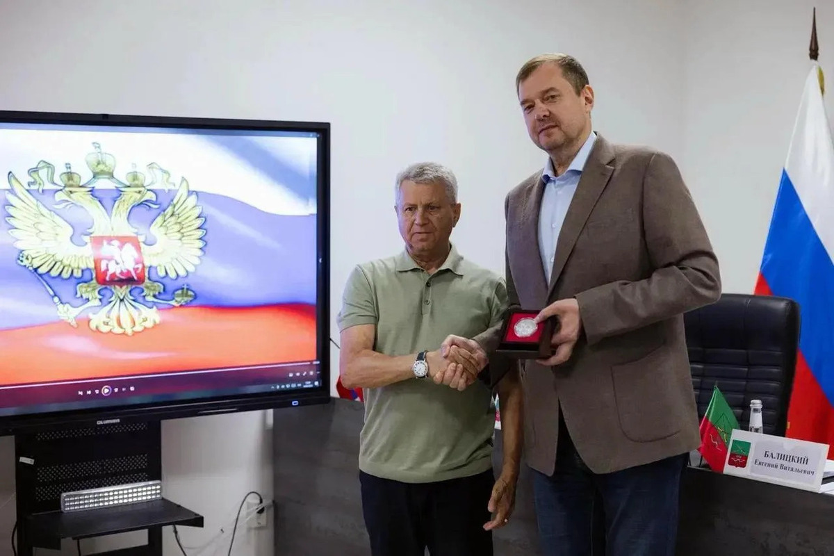 Балицкий поздравил Виктора Емельяненко с Днём рождения